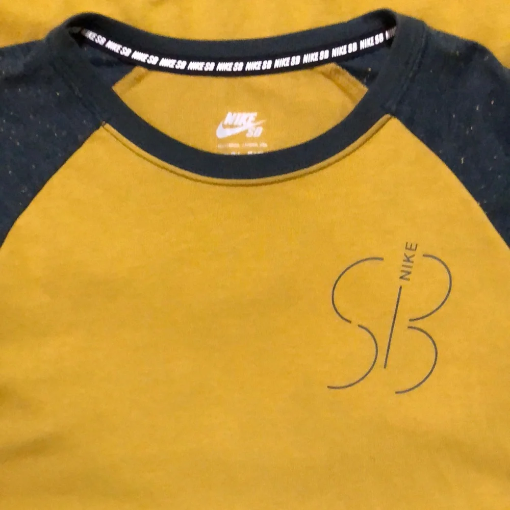 Nike Mustard and Navy Raglan Tee - Picture 1 of 4